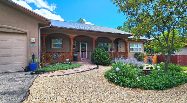 Property Photo:  425 White Mountain Meadows Drive  NM 88345 