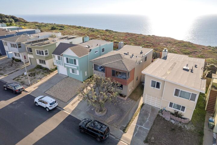 Property Photo:  74 Palisades Drive  CA 94015 