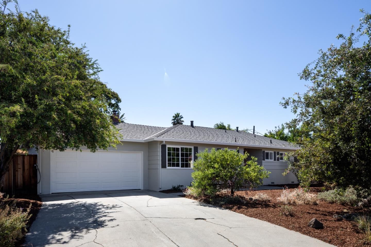 Property Photo:  385 Lawndale Avenue  CA 95008 