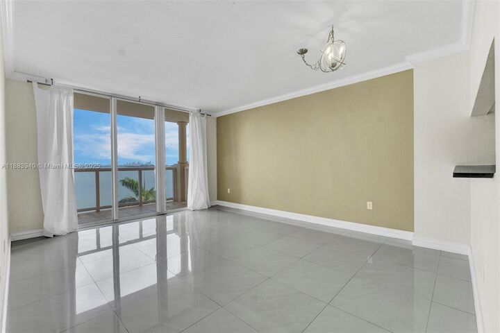 Property Photo: 1625 Kennedy Cswy 704D FL 33141