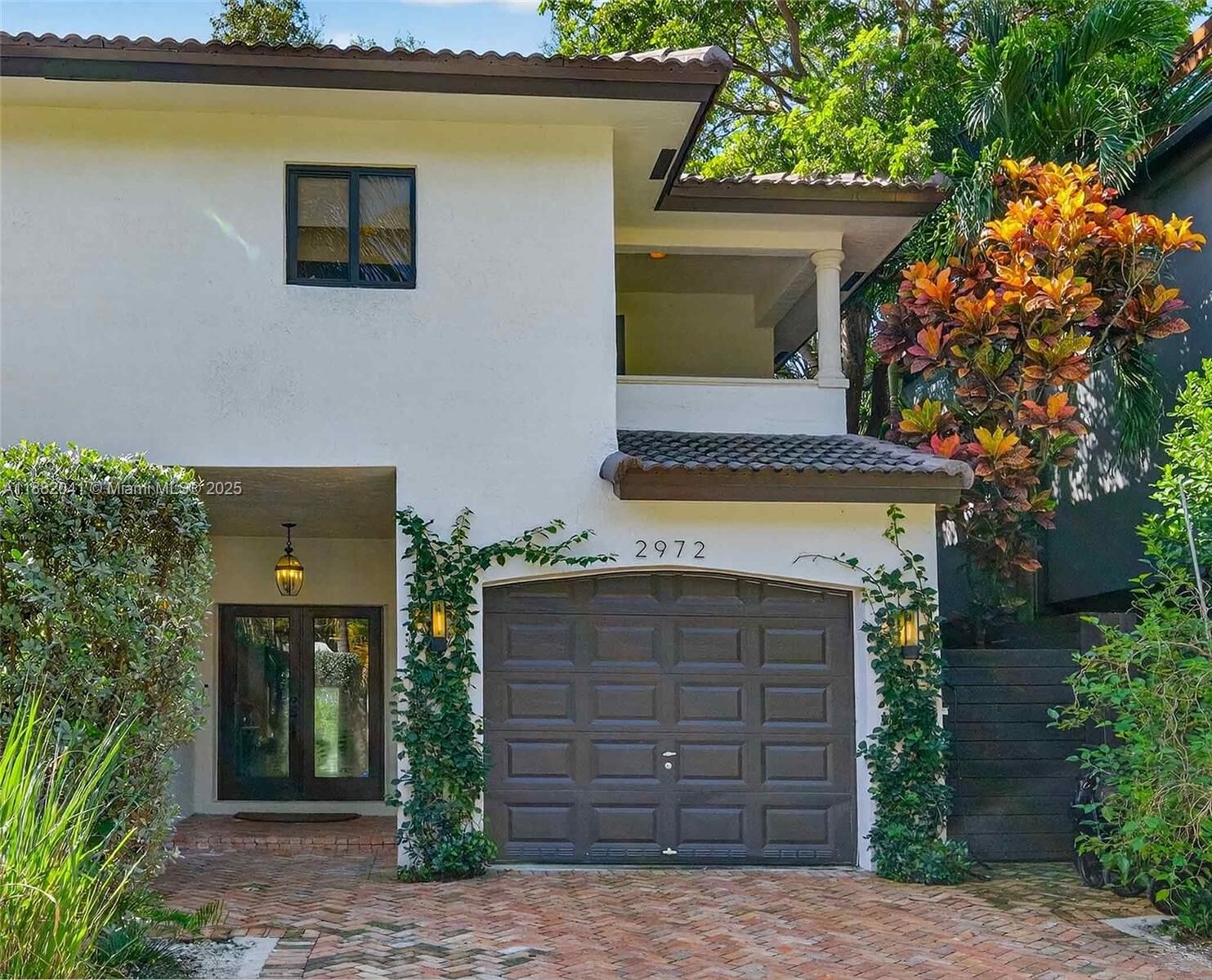 Property Photo:  2972 Shipping Ave 2972  FL 33133 