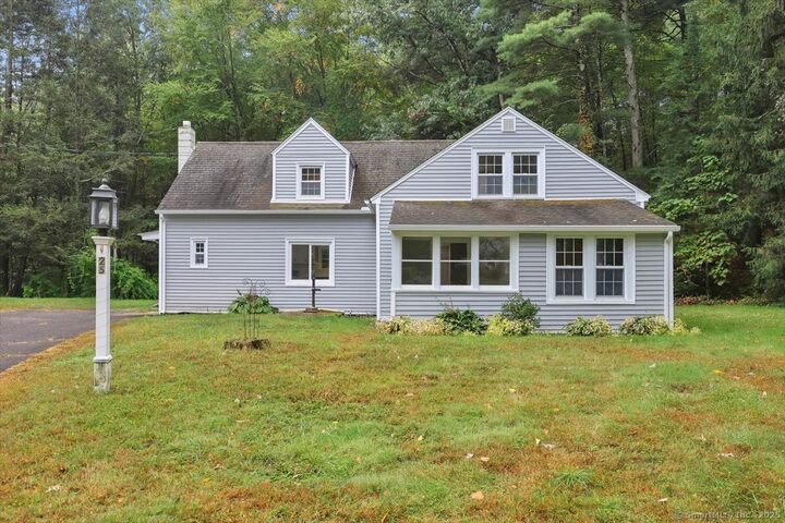 Property Photo:  25 Bolleswood Lane  CT 06001 