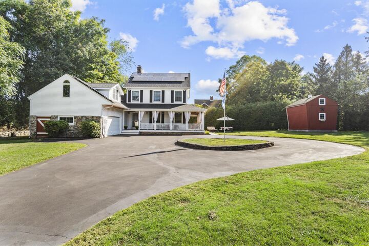 Property Photo:  12 Wellesley Drive  CT 06405 