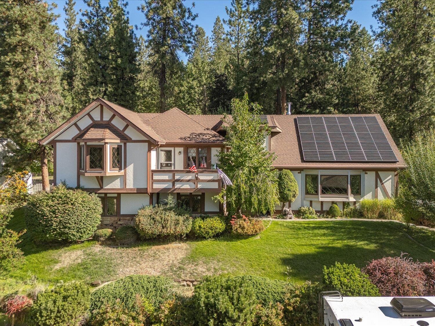 Property Photo:  10048 N Seminole Dr  WA 99208 