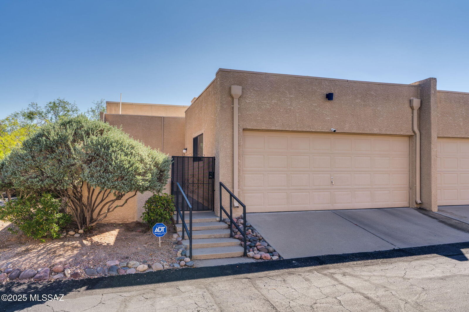 Property Photo:  3644 N Forgeus Avenue  AZ 85716 
