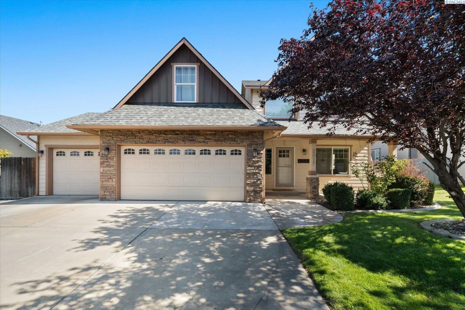 Property Photo: 2017 S Sheppard Pl WA 99338
