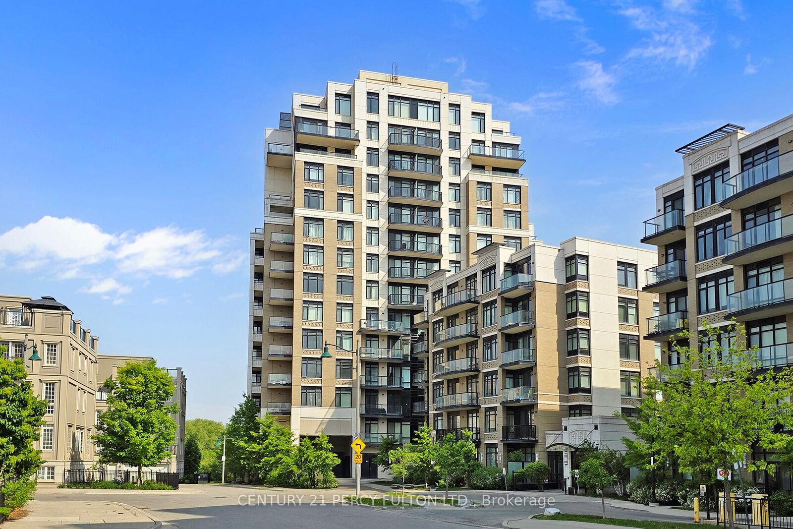 Property Photo:  131 Upper Duke Crescent 207  ON L6G 0C9