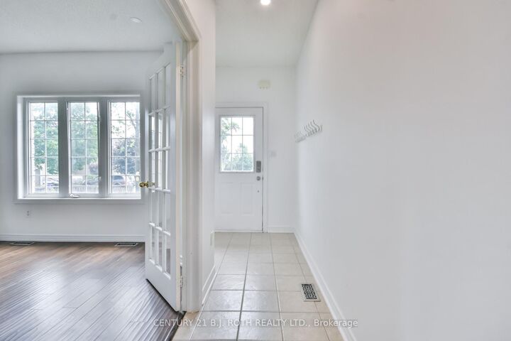 Property Photo:  113 Livia Herman Way  ON L4M 7K5 