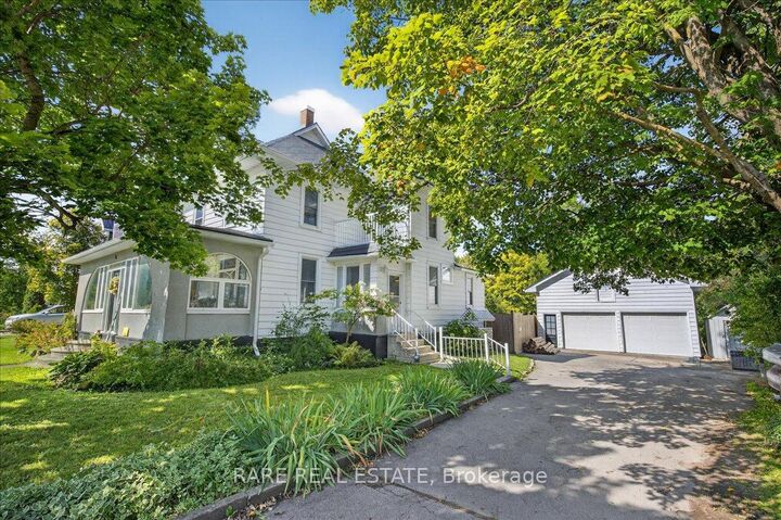 Property Photo:  36 Durham Street  ON N0C 1E0 