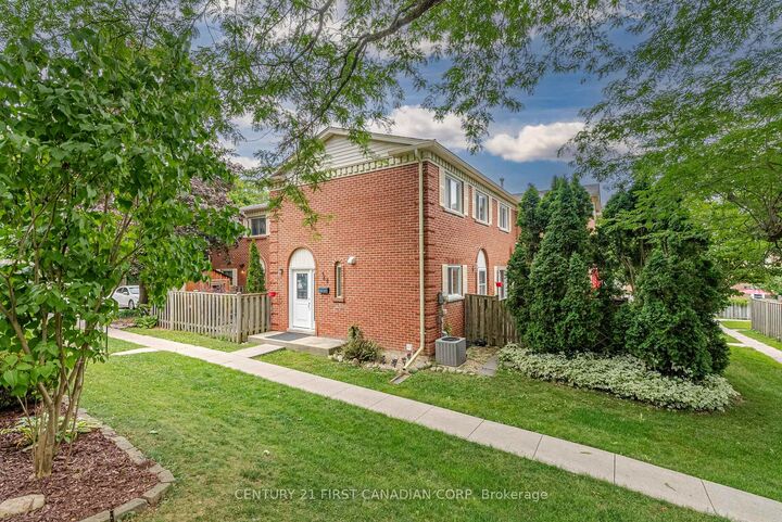 360 Homestead Court 8  London North ON N6G 2E9 photo