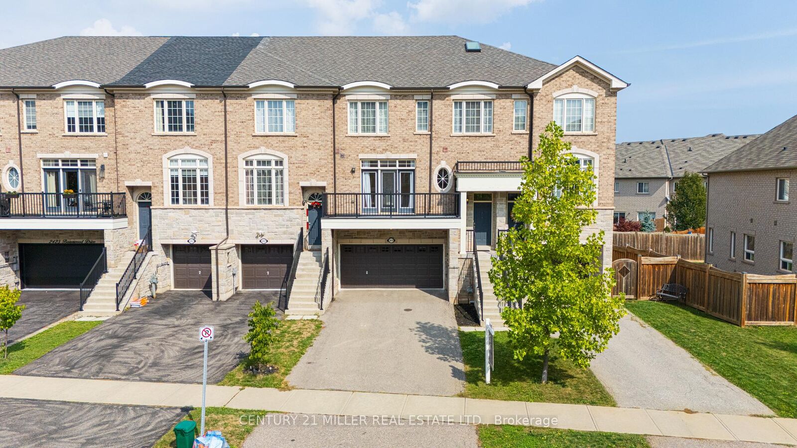 Property Photo:  2419 Baronwood Drive  ON L6M 0J7 