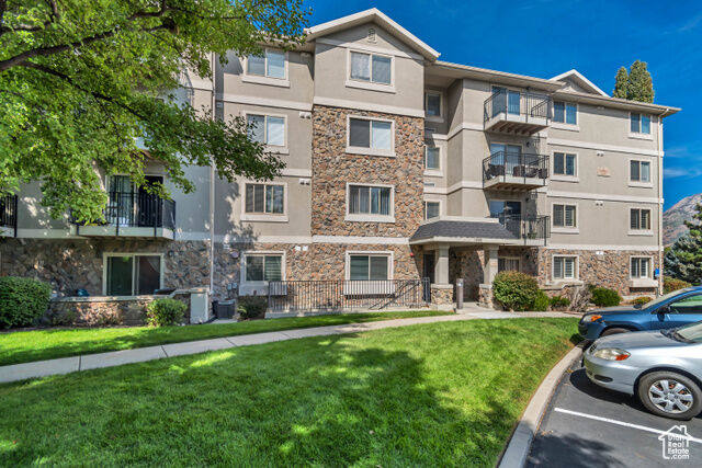 1205 E Privot Dr 102  Cottonwood Heights UT 84121 photo