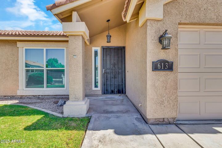 Property Photo:  613 S Monterey Street  AZ 85233 