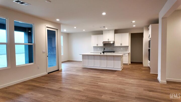 Property Photo:  16807 Chloe Court  CA 93314 