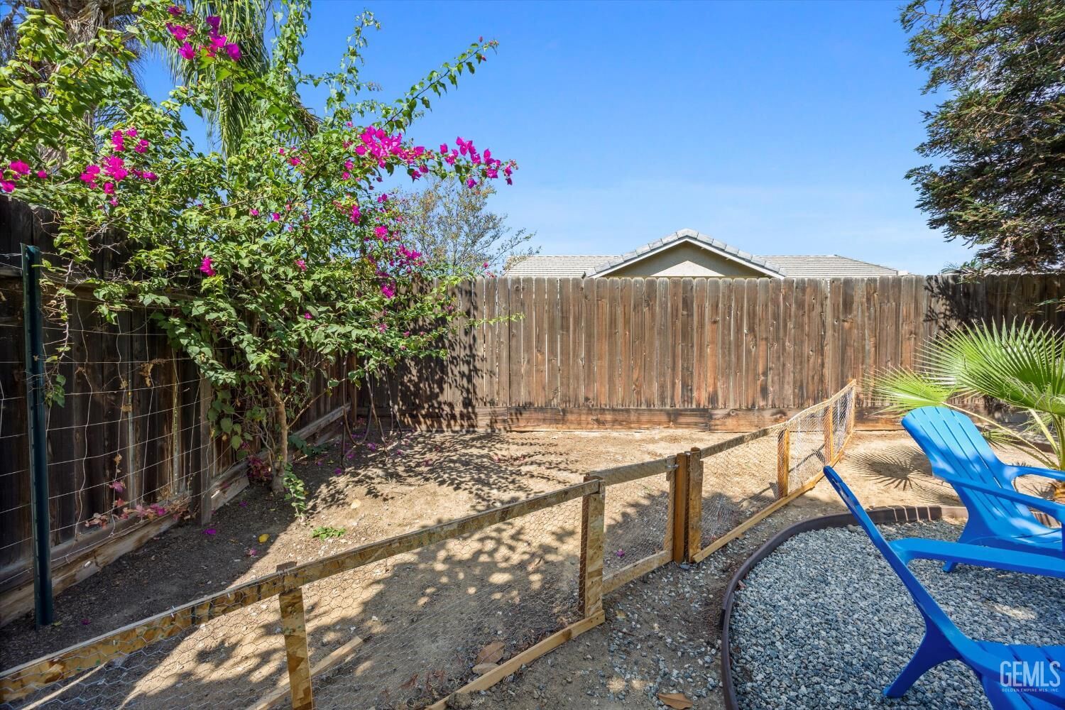 Property Photo: 11018 Sonoma Creek Court CA 93312