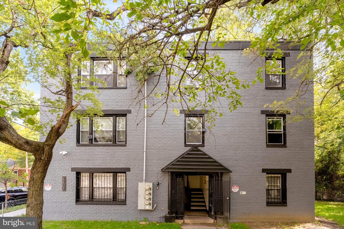 Property Photo:  4401 Gault Place NE  DC 20019 
