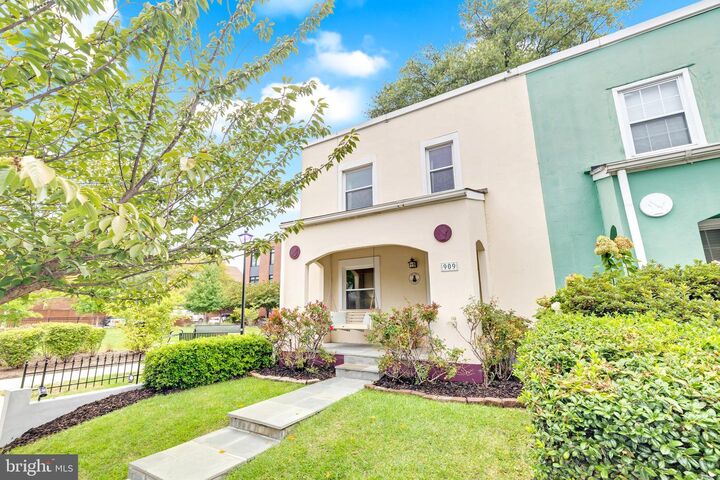 909 Pendleton Street  Alexandria VA 22314 photo
