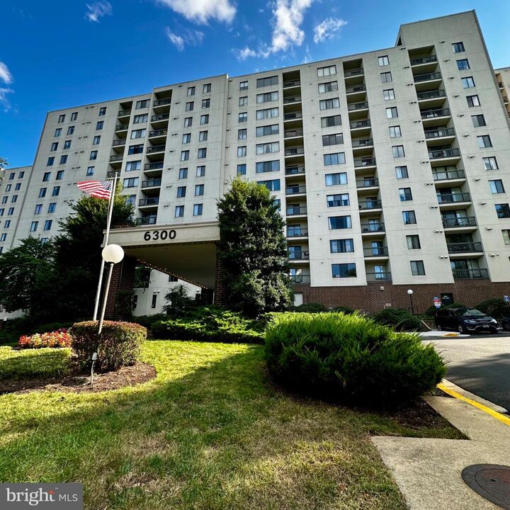 Property Photo:  6300 Stevenson Avenue 120  VA 22304 