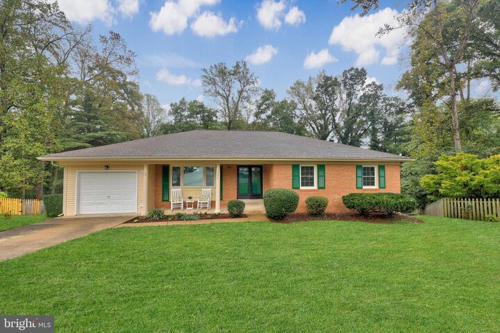 12220 Redwood Court  Woodbridge VA 22192 photo