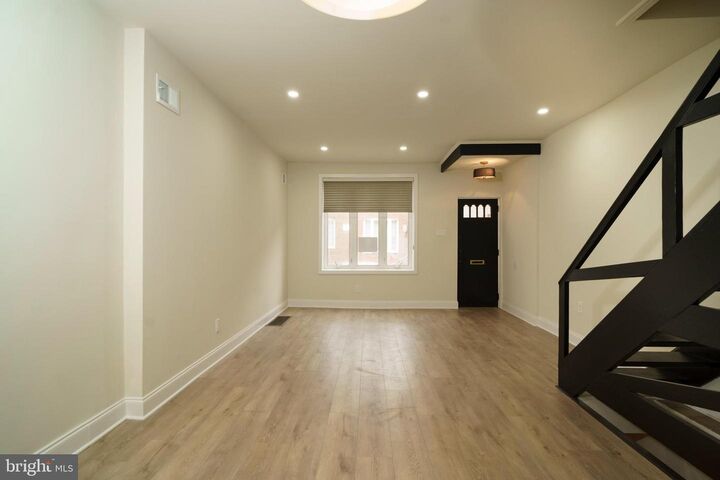 Property Photo:  2529 S Camac Street  PA 19148 