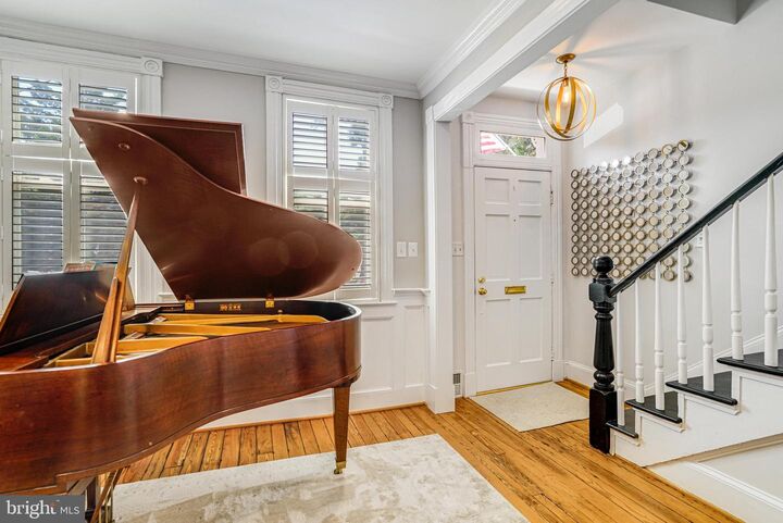 Property Photo:  520 S Pitt Street  VA 22314 