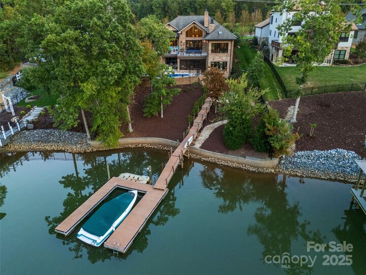 Property Photo: 6032 Headlands Court NC 28012