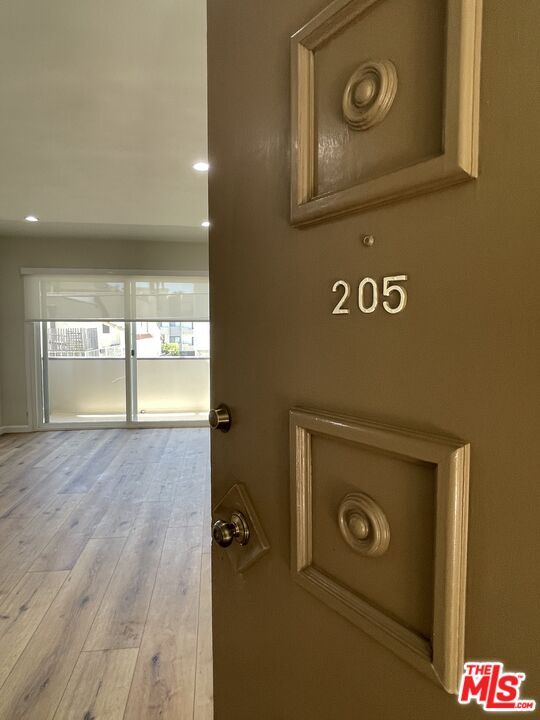 Property Photo:  1835 Camden Ave  CA 90025 