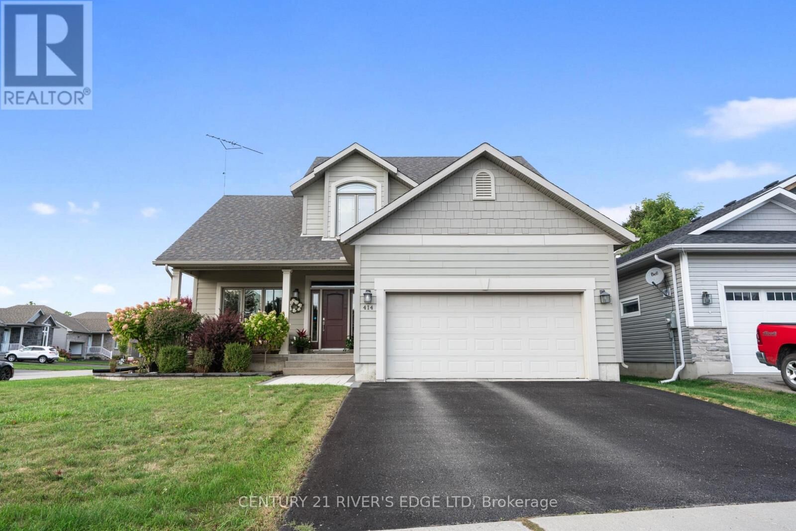 Property Photo:  414 Brock Street  ON K6V 7A1 