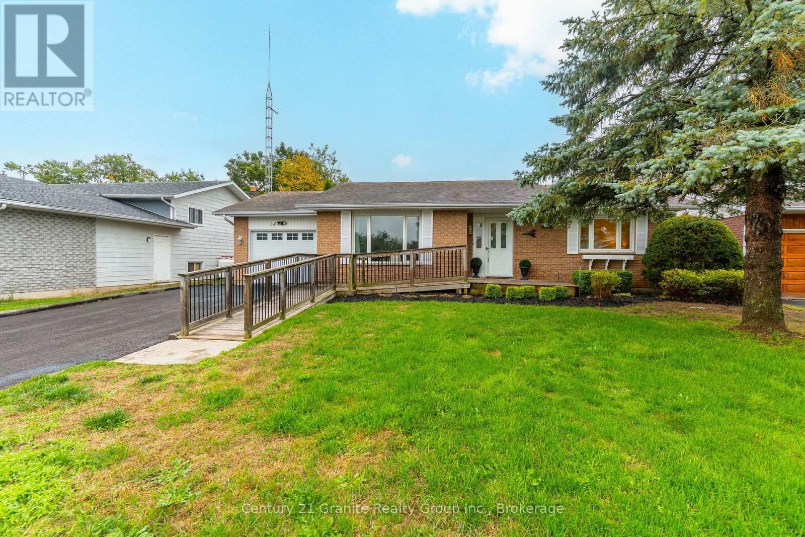 Photo de la propriété:  34 Cedartree Lane  ON K0M 1A0 