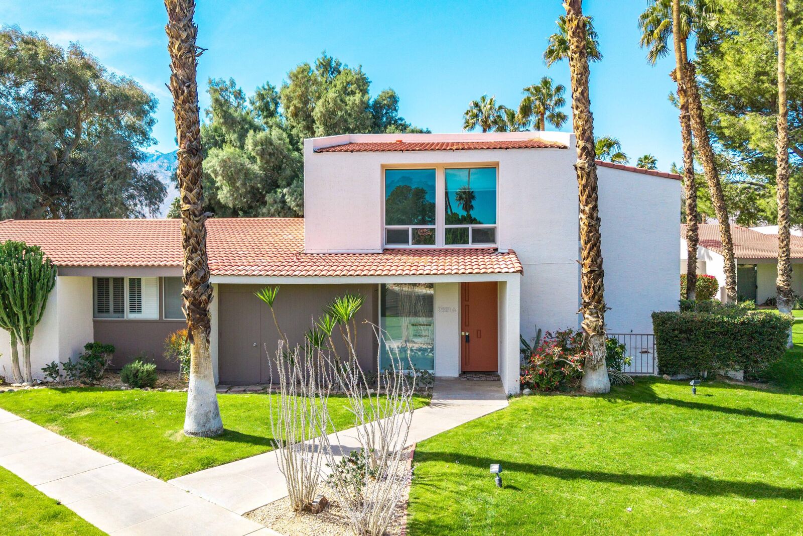 Property Photo:  2521 N Whitewater Club Drive A  CA 92262 