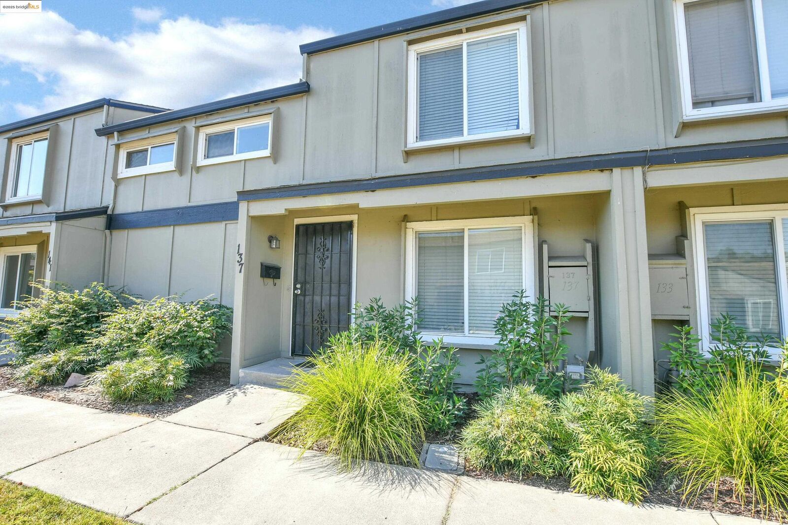 Property Photo:  137 Rainier Ln  CA 94509 