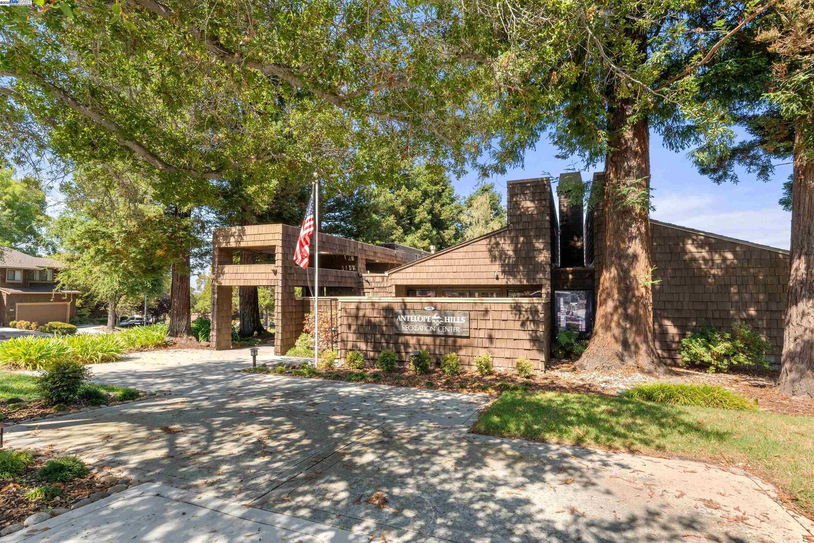 Property Photo: 1298 Ocaso Camino CA 94539