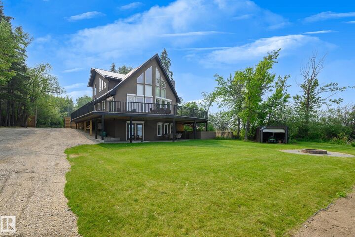 Property Photo: 47 Railway Avenue AB T0E 2Y0