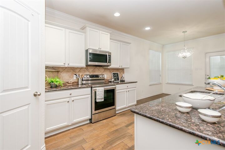 Property Photo: 804 Valentino Drive TX 76548