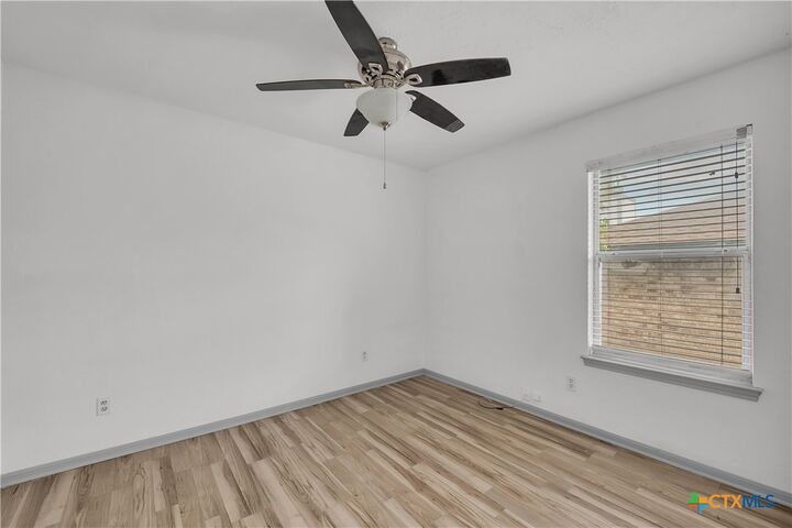 Property Photo:  126 Chestnut Drive  TX 76522 