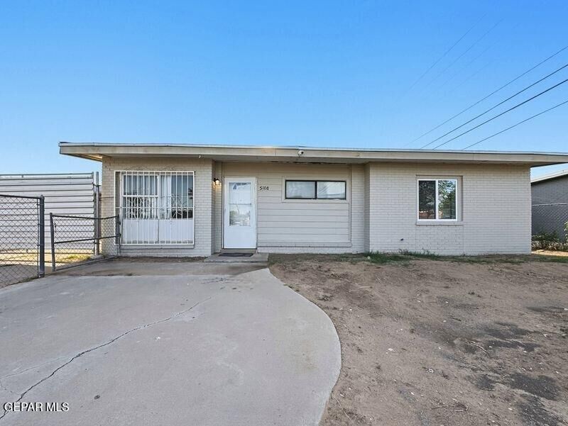 Property Photo:  5108 Raymond Telles Road  TX 79924 