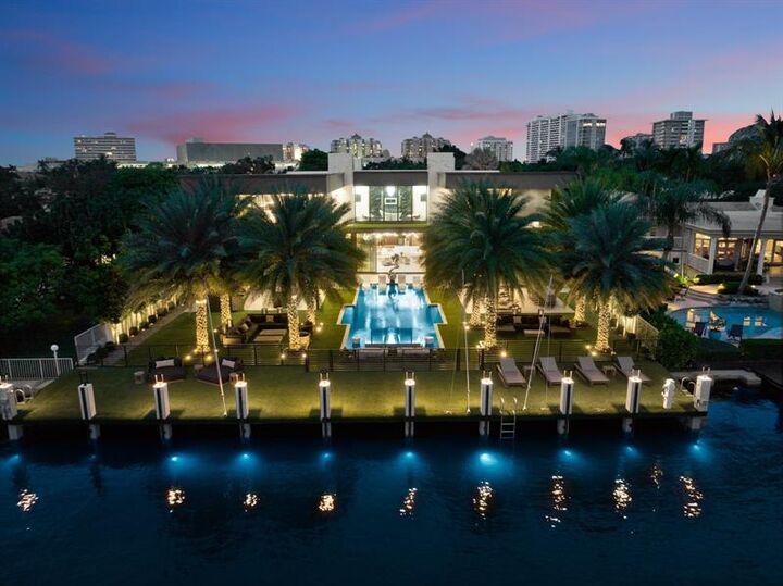 Property Photo:  671 Middle River Dr  FL 33304