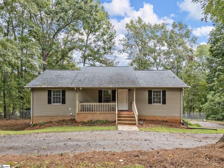 Property Photo:  1285 Riveroak Road  SC 29349 