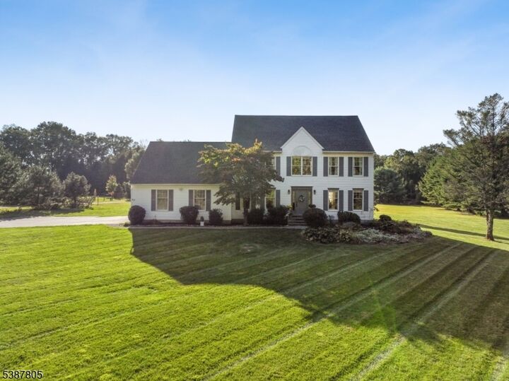 Property Photo:  45 Kings Hwy  NJ 07853 