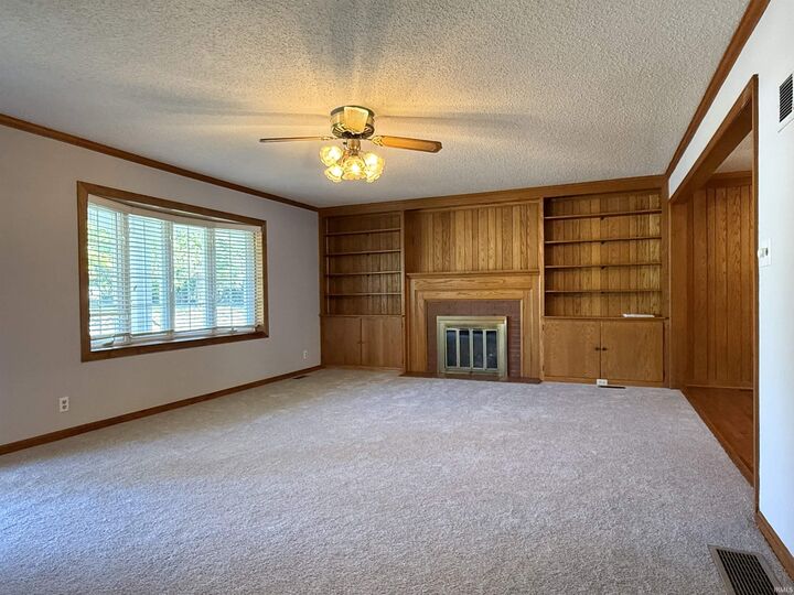 Property Photo:  410 W North Street  IN 47601-2522 