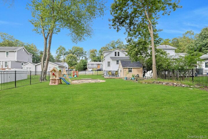 Property Photo:  13 Central Avenue  NY 10983 