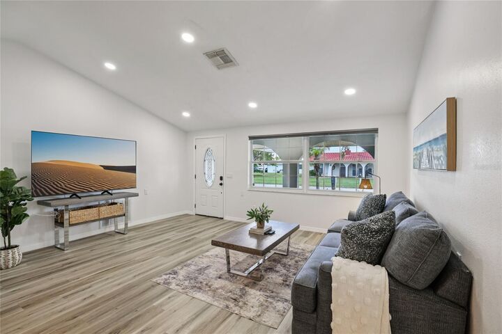 Property Photo: 4282 Rudder Way FL 34652