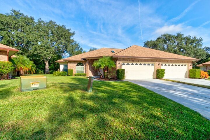 Property Photo:  1170 Elkcam Boulevard 100  FL 32725 