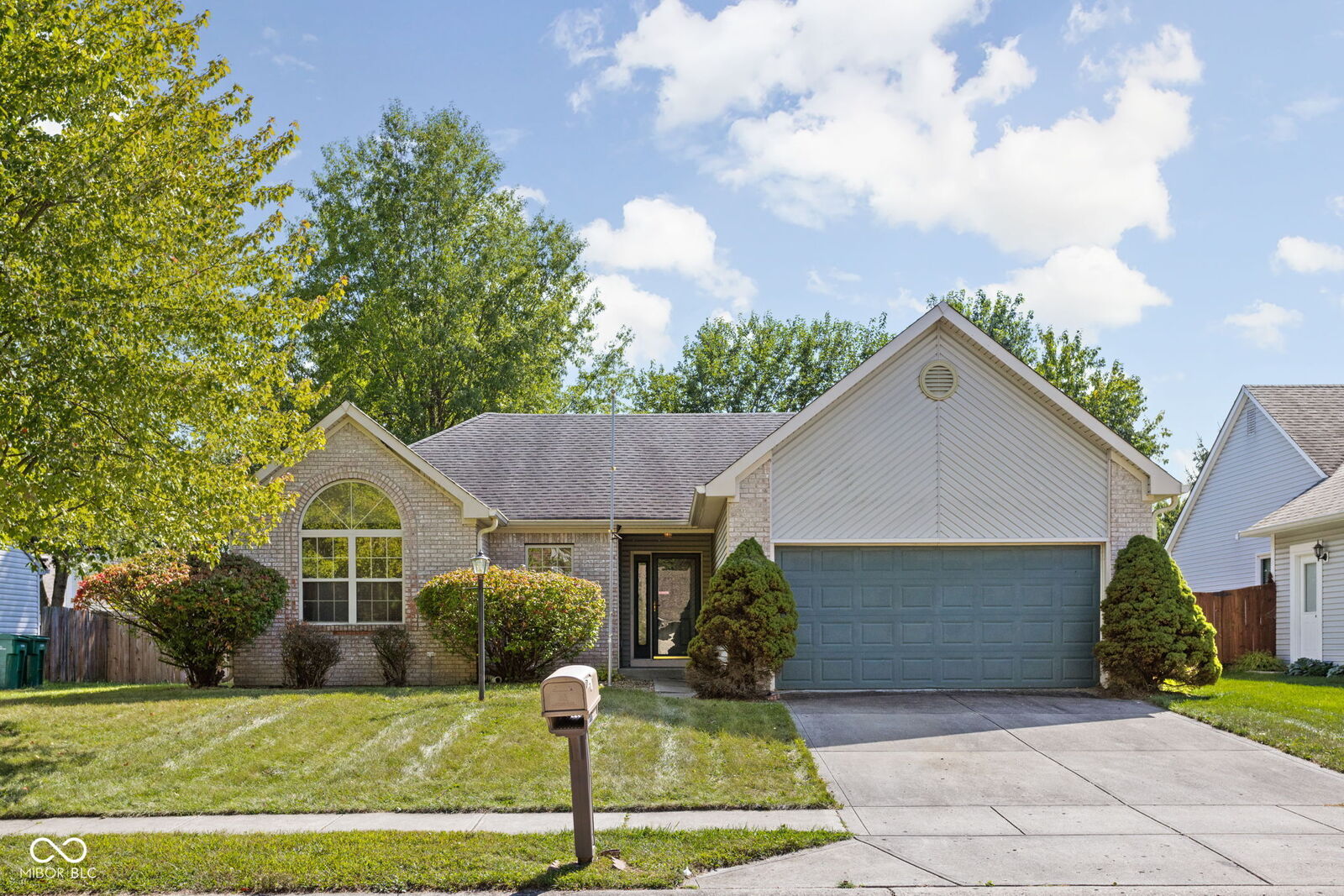 Property Photo: 8913 Birkdale Circle IN 46234