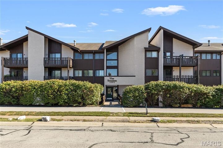 Property Photo: 1465 Heritage Landing 306 MO 63303