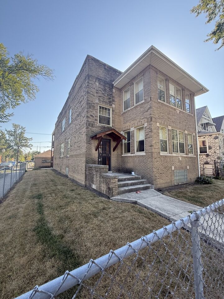 Property Photo:  5901 W Rice Street  IL 60651 