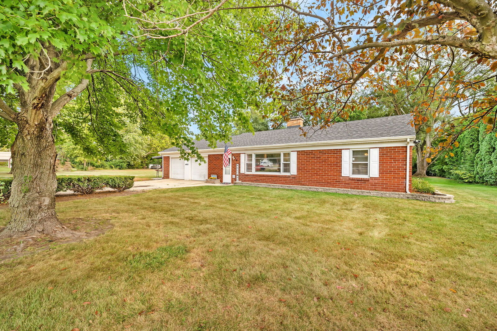 Property Photo: 4450 State Route 71 IL 60543