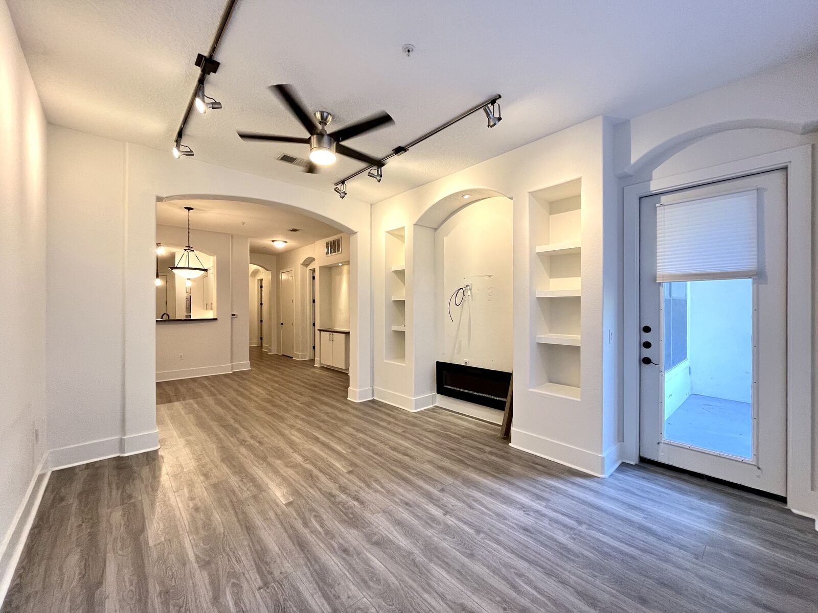 Property Photo:  2600 Hillsboro Pike Unit 111  TN 37212 