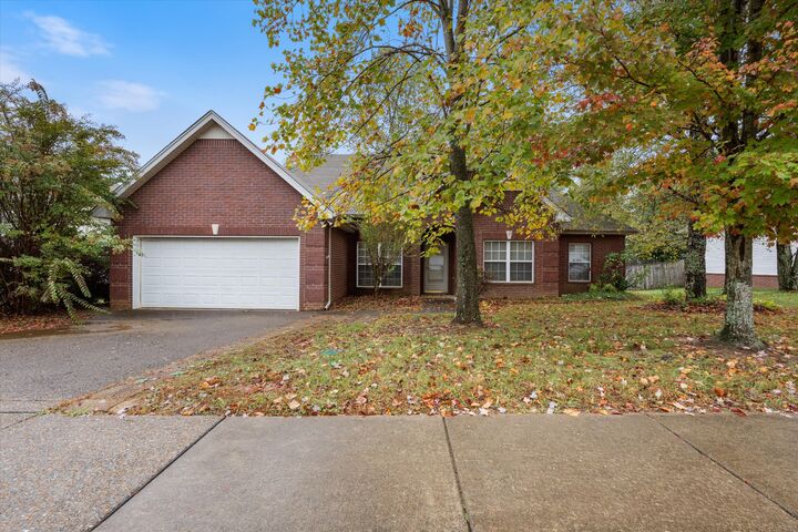 221 Foster Dr  White House TN 37188 photo