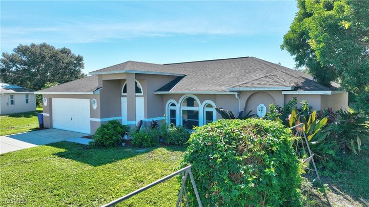 Property Photo: 575 Bourse Circle FL 33974